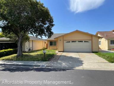 Main picture of 33171 Quail Dr