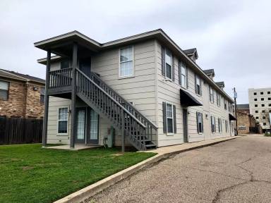 Main picture of 1420 S 12th St