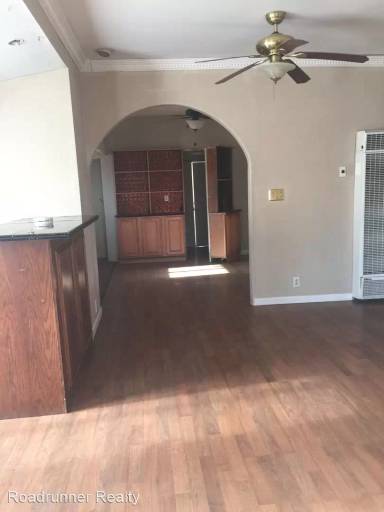 Main picture of 13069 Alameda St