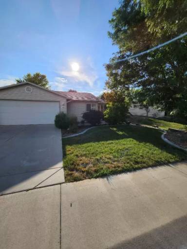 Main picture of 209 Narrow Leaf Dr
