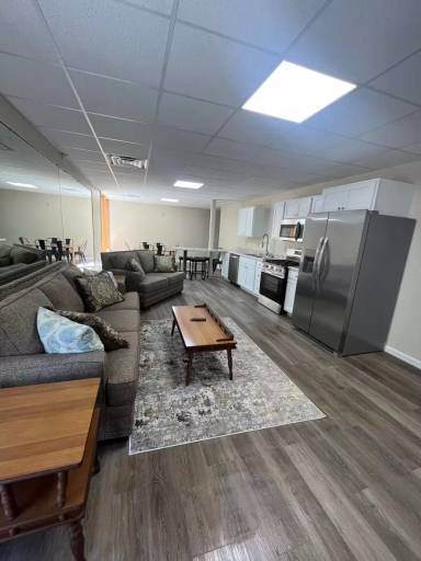 Main picture of 405 N Lewis St