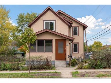 Main picture of 311 23rd Ave NE
