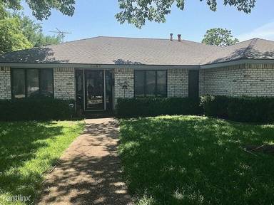 Main picture of 3030 Newcastle Dr