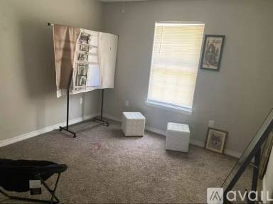 Main picture of 327 Apple Dr