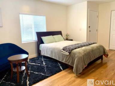 Main picture of 16 Newton St