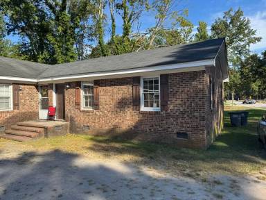 Main picture of 1432 Barnes St