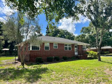 Main picture of 1377 Tiber Ave