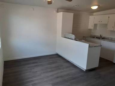 Main picture of 5582 E Glenn St