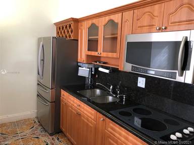 Main picture of 2100 W 76th St