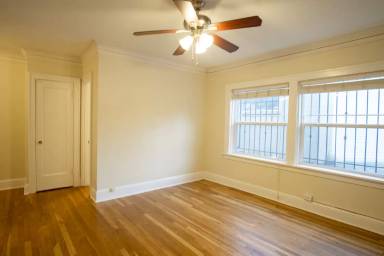 Main picture of 1904 NE Couch St