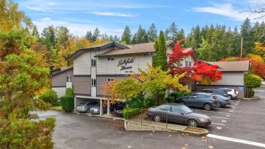 Main picture of 1800 108th Ave SE