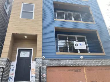 Main picture of 120 Hudson St