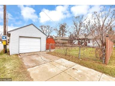 Main picture of 452 25th Ave N