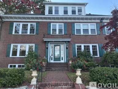 Main picture of 294 Butler Ave