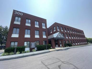Main picture of 300 Foxcroft 301 - 301