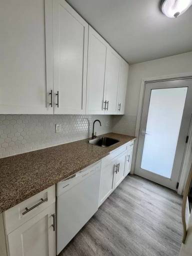 Main picture of 500 E Country Club Cir