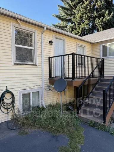 Main picture of 410 SE McKenzie St