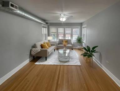 Main picture of 3018 N Karlov Ave