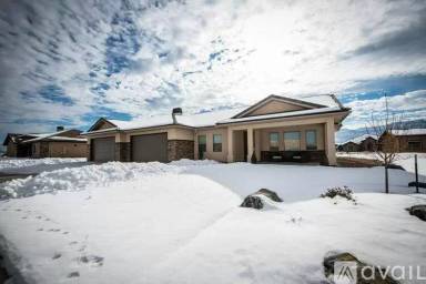 Main picture of 1446 Shoreline Dr