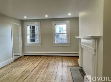 Main picture of 42 Fayette St