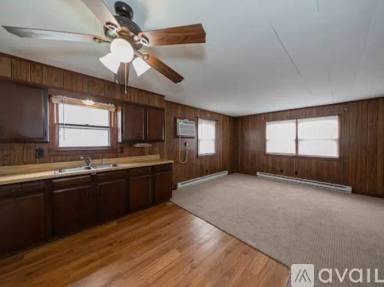 Main picture of 701 McKinley St