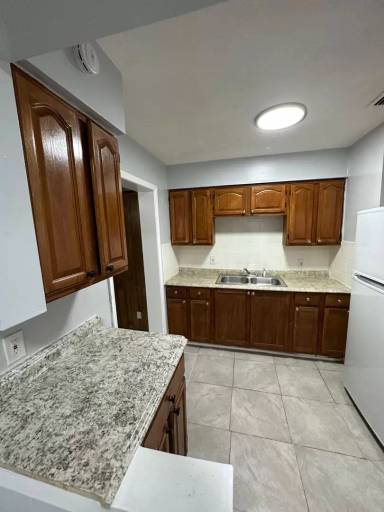 Main picture of 4020 N Canal St