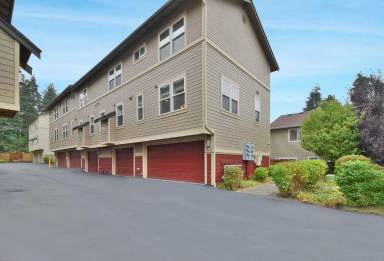 Main picture of 834 N 145th Ln