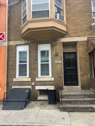 Main picture of 326 E Poplar St