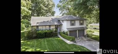 Main picture of 5624 W 63rd Ter