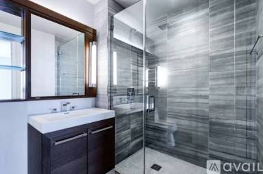 Main picture of 110 W 31st St