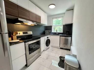 Main picture of 869 Windermere Ave