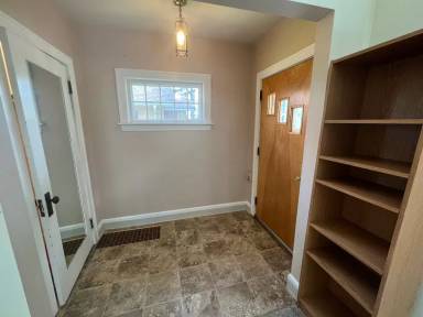 Main picture of 1611 Waverly Ave