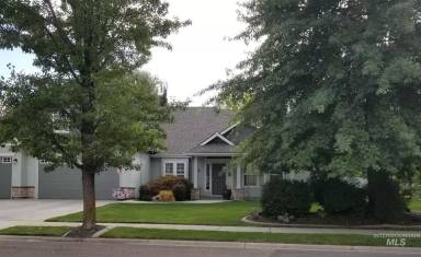 Main picture of 2199 W Forest Hill Ct