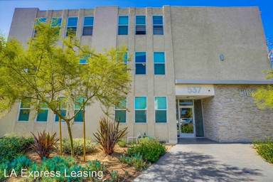Main picture of 537 W Hyde Park Blvd