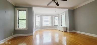Main picture of 6901-17 S Paxton Ave & 2211-17 E 69th St Apartments