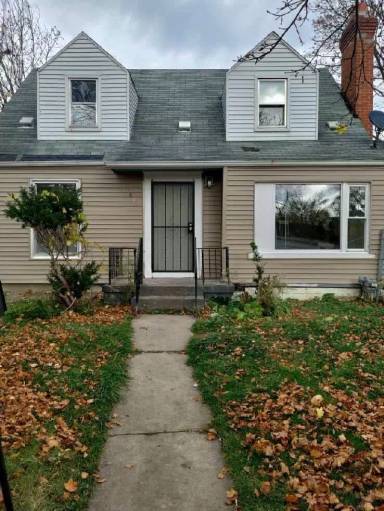 Main picture of 1602 W Genesee St