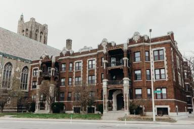 Main picture of 915 Fischer St