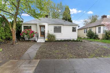 Main picture of 6324 N Greeley Ave