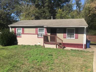 Main picture of 1349 Redford Dr SE