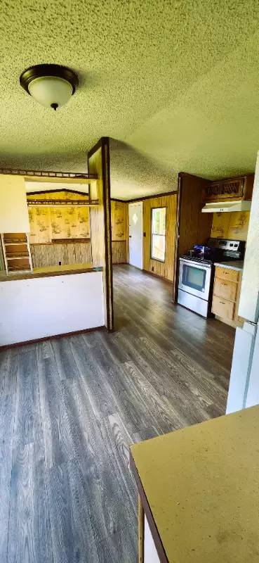 Main picture of 571 Cobb Dr