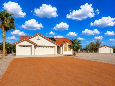 Main picture of 2060 River Plate Dr