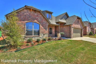 Main picture of 2832 Pacifica Ln