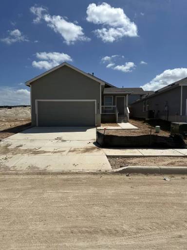 Main picture of 252 Kayden Ct