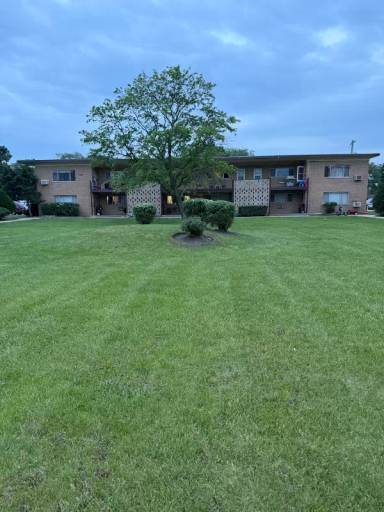 Main picture of 2555 E Ballard Rd