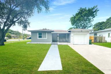Main picture of 902 NW 6th Ter
