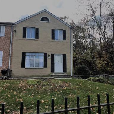 Main picture of 1605 Addison Rd S