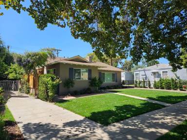 Main picture of 611 S Mariposa St