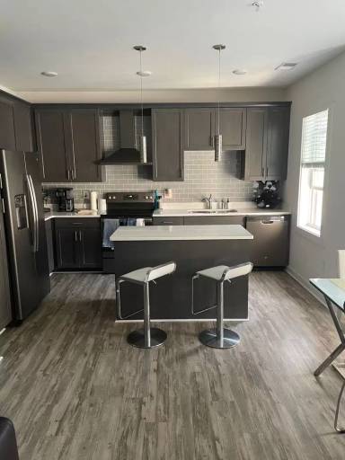 Main picture of 7922 Shore Dr
