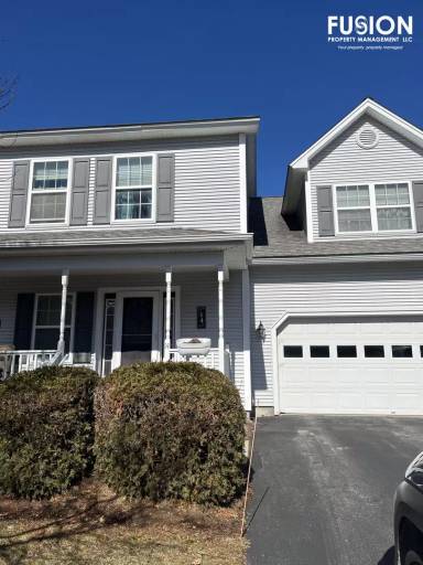 Main picture of 14 Cushing Dr