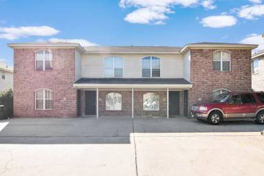Main picture of 5706 Allstar Ct